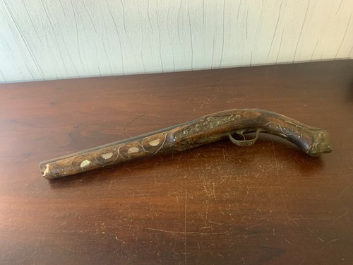 Wooden dummy gun - wooden,