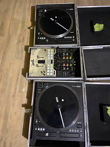 Aluminium flight road cases - aluminium,
