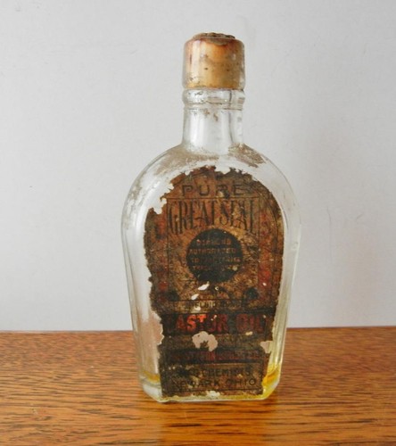 Antique great seal castor oil - great,
