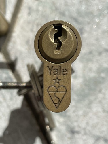 One yale and - two, door