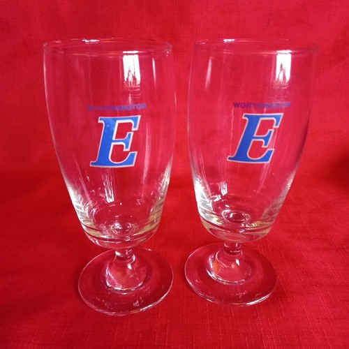 Highly collectable 1970s pair - collectable,