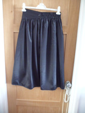 UNWORN THAI SILK BLACK ELASTIC BACK 1 SIZE 10-14 SKIRT 30L