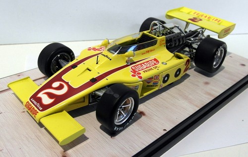 Carousel1 scale diecast - 1/18,