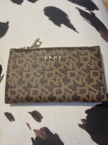 Dkny brown monogram bifold - dkny,