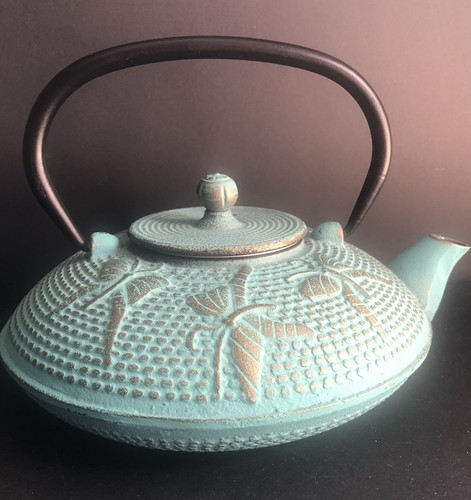 Vintage cast iron tea - iron, pot