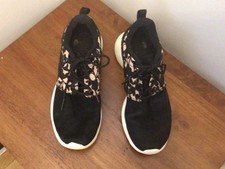 Nike x Liberty trainers size