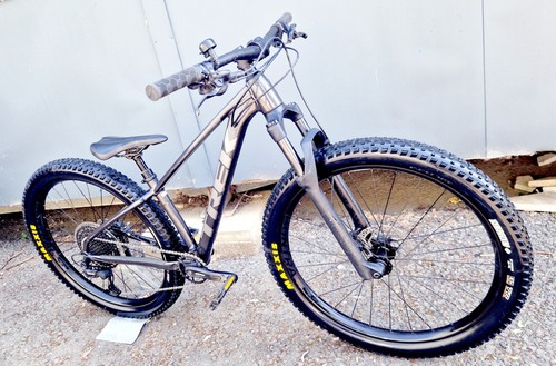 Trek roscoe mountain bike - trek,