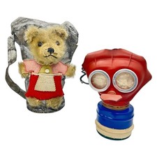 **RARE WW2 FARNELL** CHILDS MASK TEDDY BEAR CARRIER — ORIGINAL 1940s SET