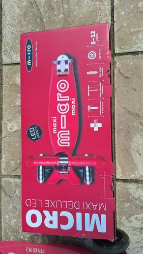 Maxi micro deluxe led scooter - maxi,