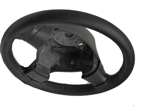 Perforated leather steering - perforated,