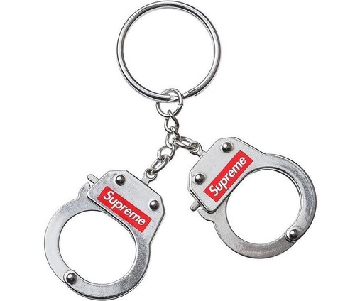 Supreme handcuff keychain fw17 - handcuff,