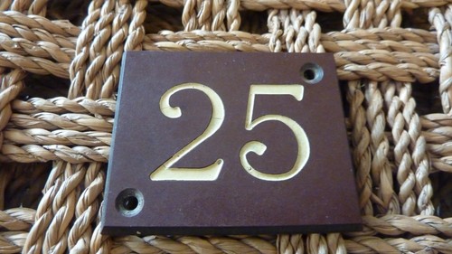 Lovely old bakelite door room - lovely,