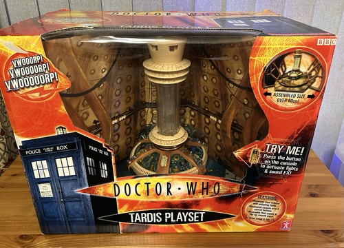 Doctor who tardis playset - doctor,