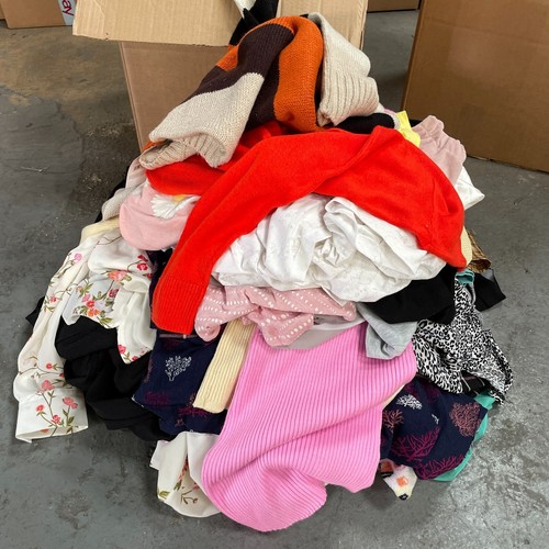 10kg womens clothes - 10kg,