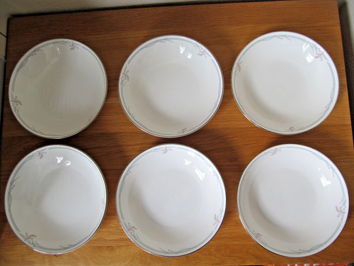 Vintage royal doulton bone - ,