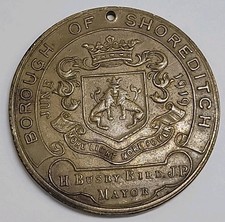 1919 Borough Of Shoreditch H Busby J.P Mayor Holed Peace Celebrations Medal 