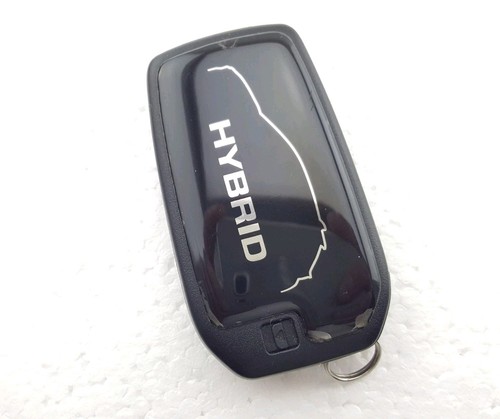 Toyota yaris hybrid - hybrid, button