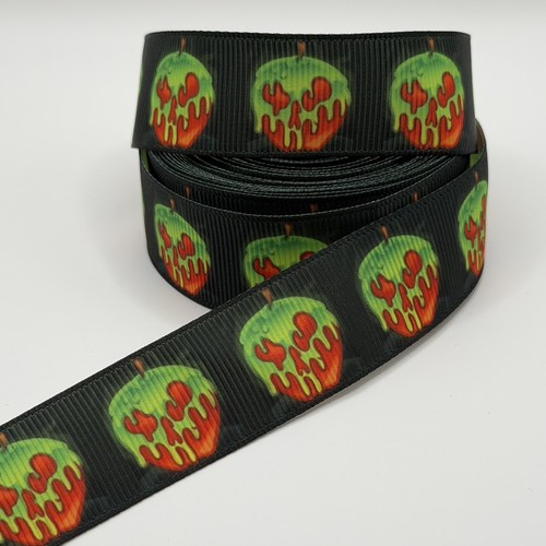 Poison apple villains disney - apple,