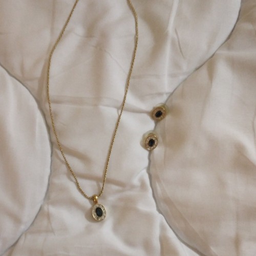 Gold plated oval black - gold,