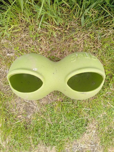 Omlet eglu grub feeder green - omlet,