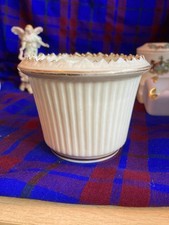LOCKE & Co. ROYAL WORCESTER    Fluted Pot or vase, Creamy white with gold