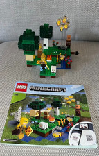 LEGO Minecraft: The Bee Farm