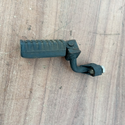 Kawasaki kz440 rider foot peg - kawasaki,