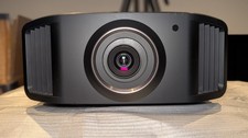 JVC DLA-N5 Native 4K D-ILA