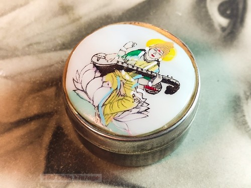 Mother pearl hand painted - mother, of