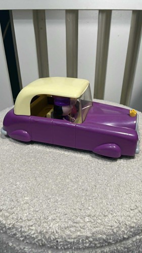 Nanny plum limousine vehicle - nanny,
