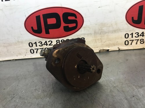 Auxiliary hydraulic drive pump