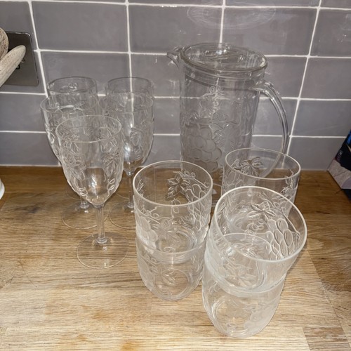 Piece and plastic garden - piece,