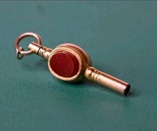 Antique Gold Pendant Pocket