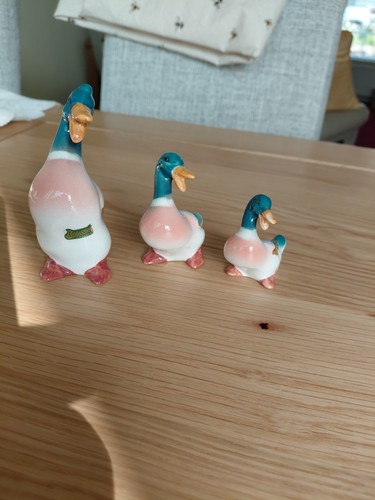 Beswick ducks ornaments - 3,