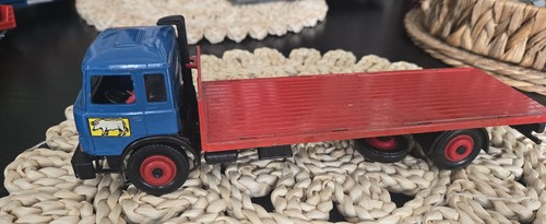Britains farm toys iveco - britains,
