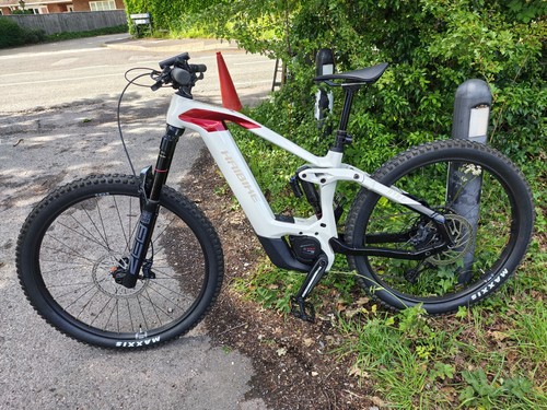 Mountain bike - mountain,