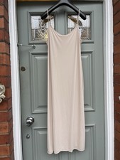 Marks & Spencer Nude Full slip  size 20 length 29" Cling Resistant B62-0366 Bnwt