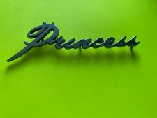 VINTAGE CAR BADGE Austin