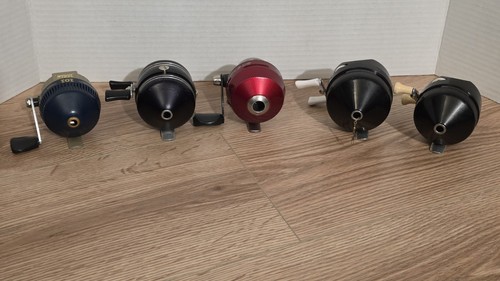 Vintage lot fishing reels - lot,