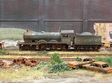 OO gauge locomotive: Weathered