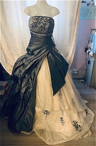 New wedding dress grey - wedding,