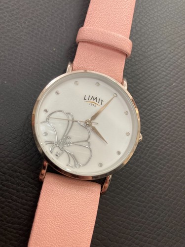 Limit womens wristwatch - womens,