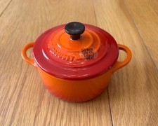 Le Creuset Set of 2 Petite Casserole Pots 10cm - Orange