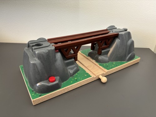Brio collapsing bridge - bridge,