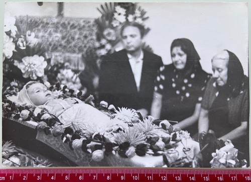 1950s dead baby open - 1950s,