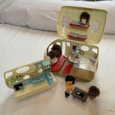 Sylvanian Caravan And Hedgehog