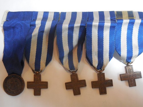 Set miniature military - of,