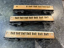 Hornby OO Teak Coaches x 3