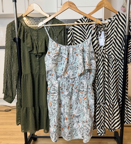 Bundle three dresses - three,