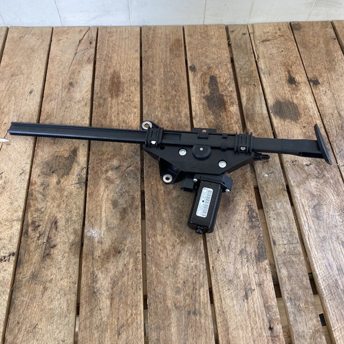Mercedes class seat belt - seat,
